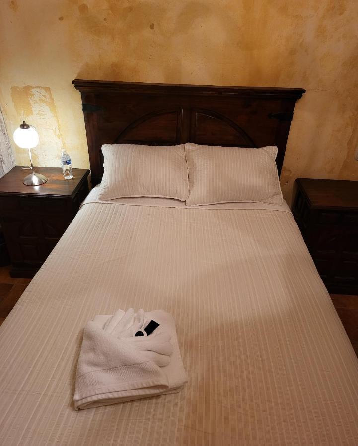 Hotel Y Restaurante Innsbruck Antigua Eksteriør bilde