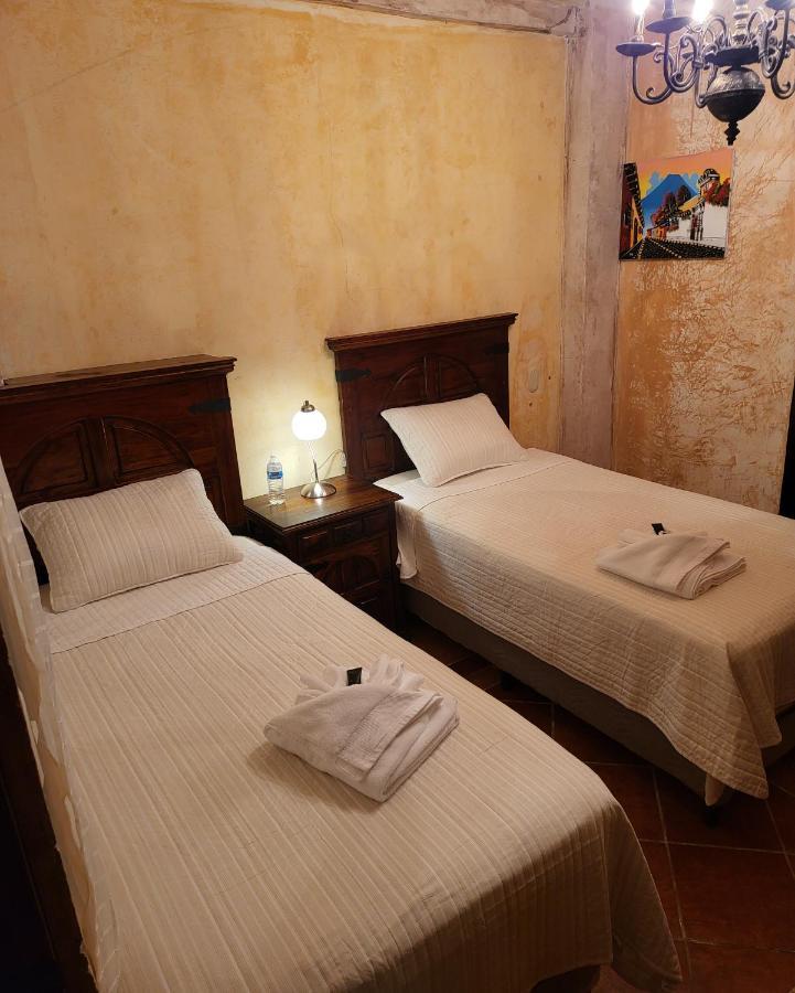 Hotel Y Restaurante Innsbruck Antigua Eksteriør bilde