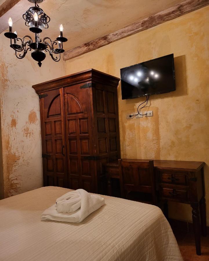 Hotel Y Restaurante Innsbruck Antigua Eksteriør bilde